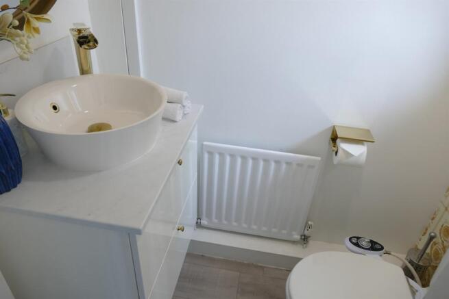 WC b