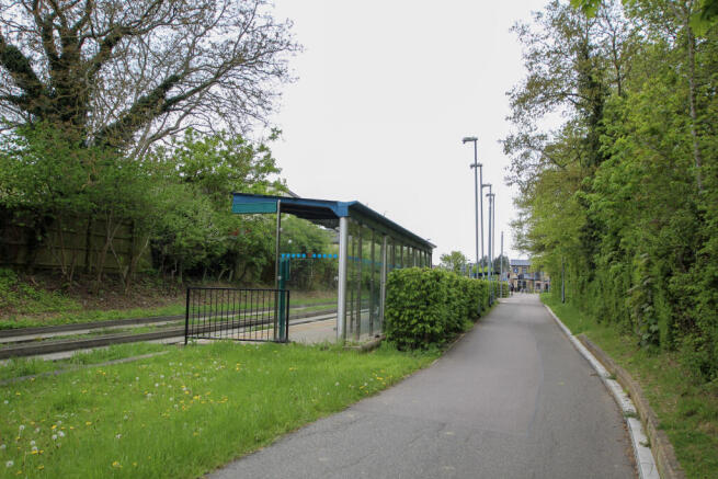 Guided busway in wal