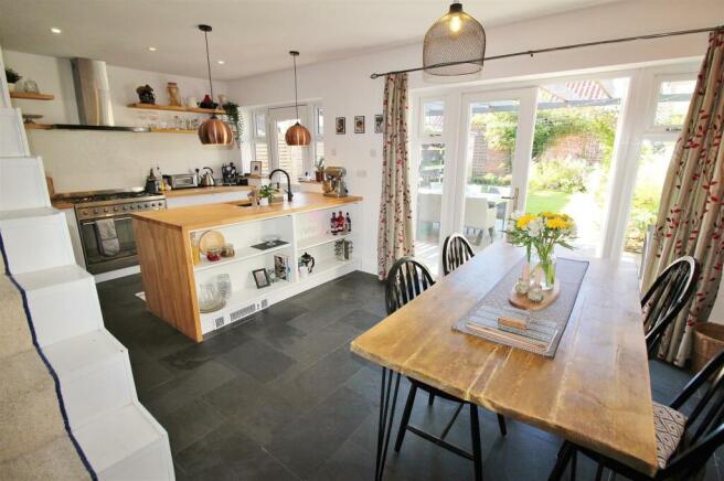 Kitchen Diner