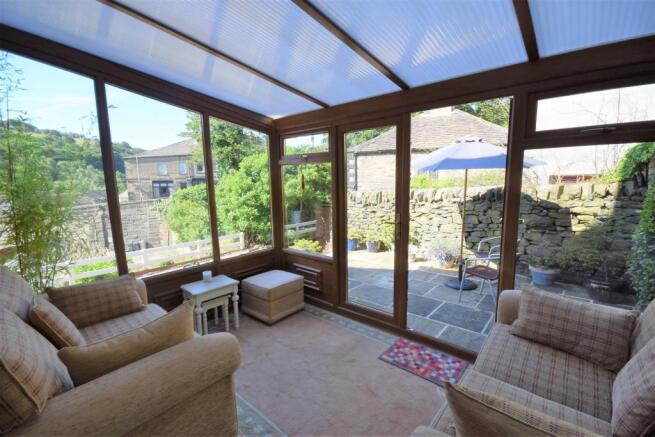 10 91 Lower Brig Royd, HX6 4DE.JPG