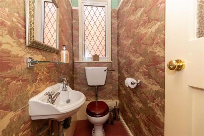 GROUND FLOOR WC