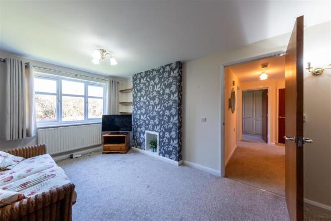 28 Rathbone Park-001.jpg