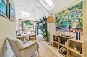 6, Fairlight Road, London SW17 0JD