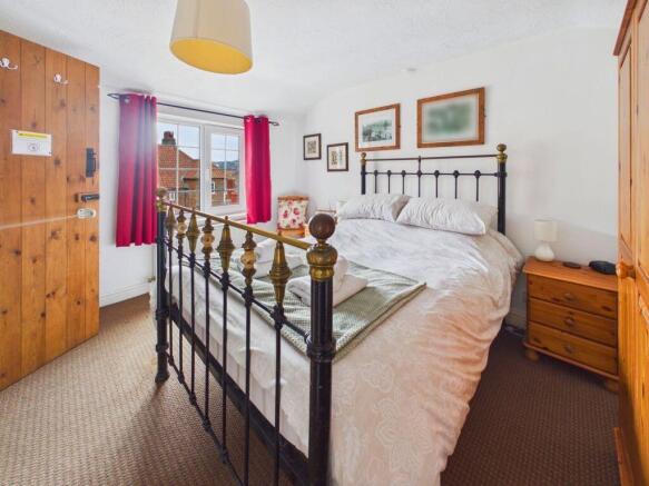 2 bed Cottage for sale Image 9