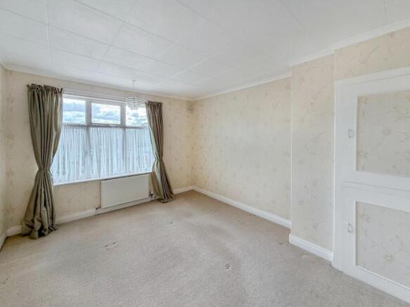 3 bed Semi-Detached for sale Image 8