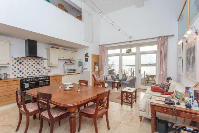 Family Room/Kitchen
