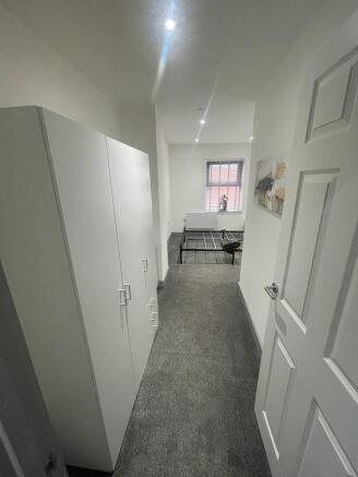 1 bed Apartment to rent Image 5