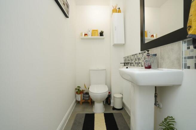 2 bed Terraced for sale Image 6