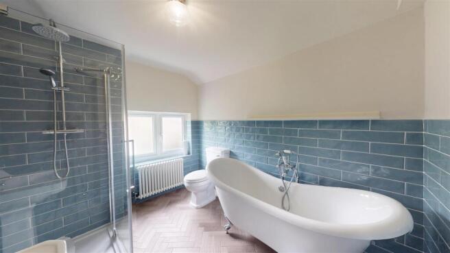 Cleveland Street, 36 Bathroom.jpg