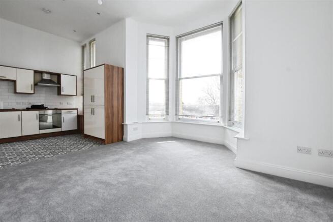 Kitchen/Living Area