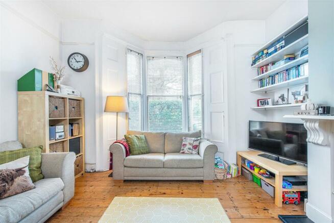 31843_davies_and_davies_26a_scarborough_rd_2_lo.jp