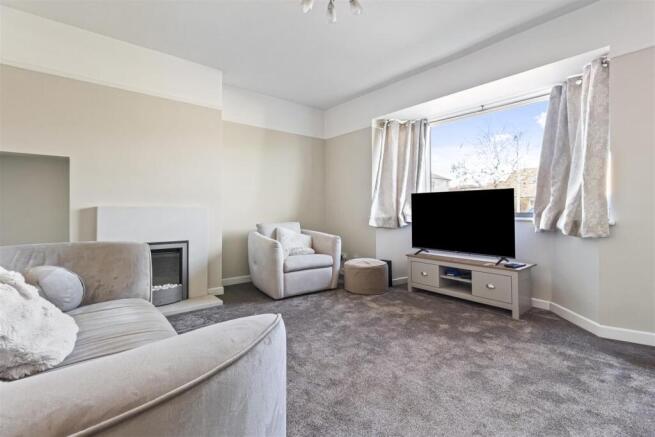 47 Cranleigh Road-002.JPG