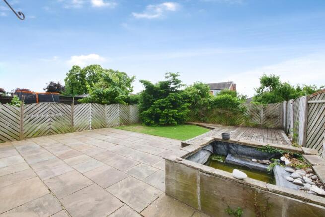 3 bed Semi-Detached for sale Image 4