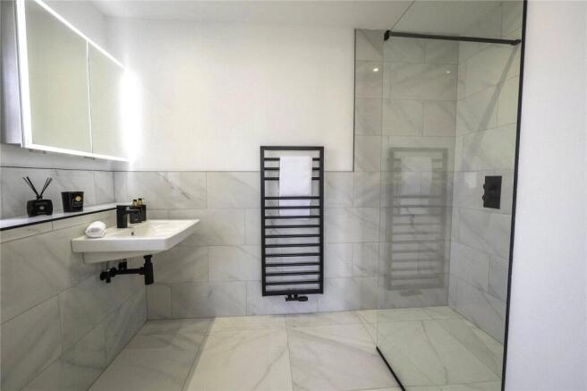 2 bed Semi-Detached for sale Image 7