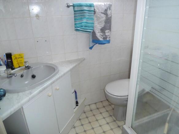 Bedroom 4 en-suite