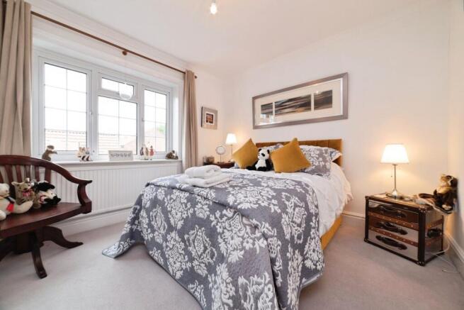 4 bed Detached for sale Image 12
