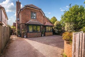 17a Greenhill View, Haslemere Road, Haslemere GU27 3EA