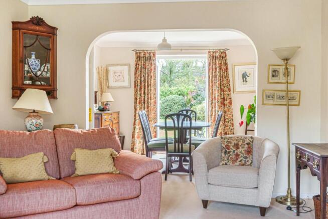 Sitting/Dining Room