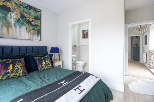 2 bed Semi-Detached for sale Image 10