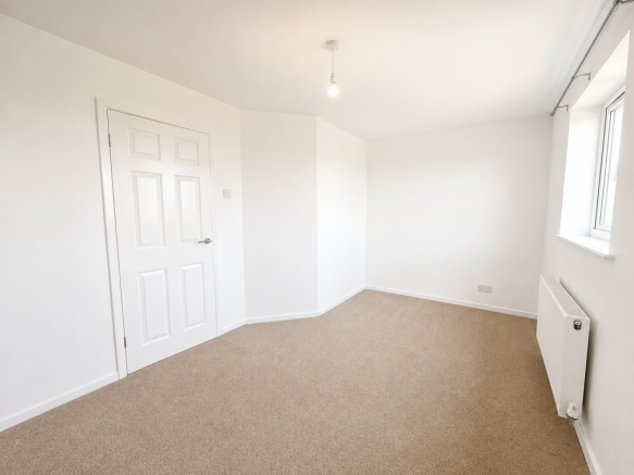 2 bed House to rent Image 5