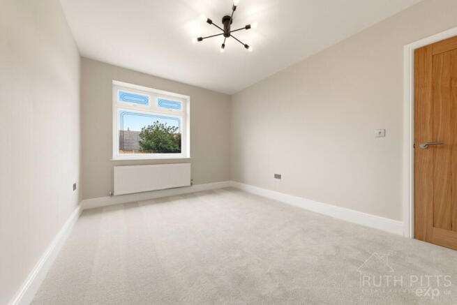 3 bed Detached Bungalow for sale Image 12