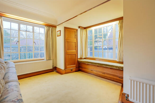 4 bed Detached for sale Image 7