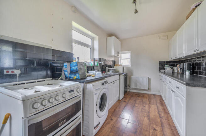 1431255-6-69b93c2...