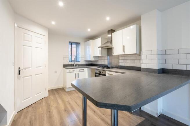 Living Room / Kitchen Diner