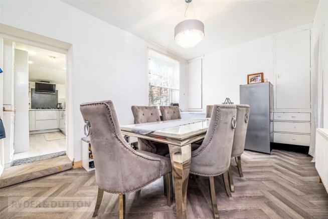 3 bed Terraced for sale Image 5