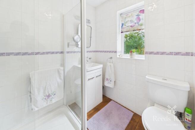 2 bed Bungalow for sale Image 11