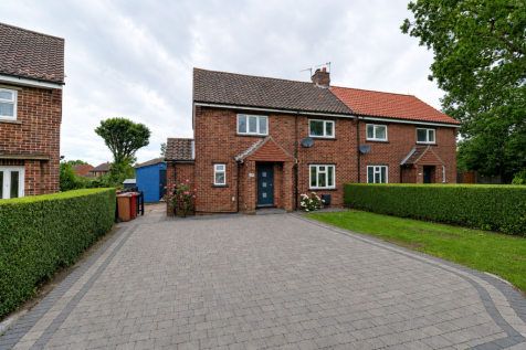 Vicarage Crescent, Burton-Upon-Stather, DN15