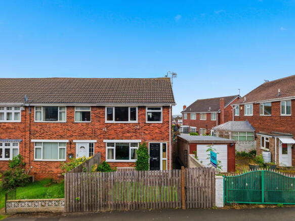 3 bed End of Terrace for sale in rotherham