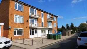 2, Bury House, Crescent Road, Fareham PO16 0HN
