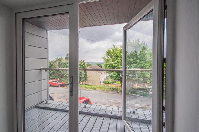 4 bed Detached to rent Image 9