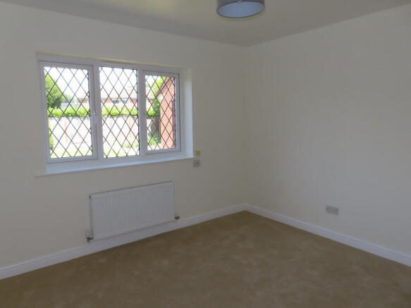2 bed Detached Bungalow for sale Image 12