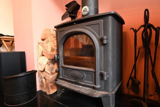 3 bed Detached for sale Image 8
