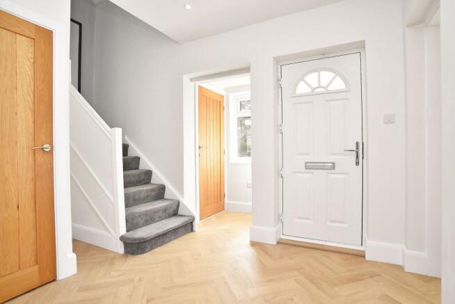 4 bed Detached for sale Image 5