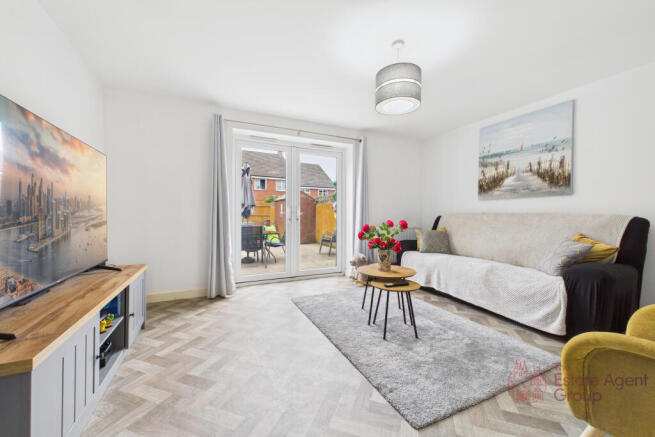 CAM02494G0-PR0058-STILL002