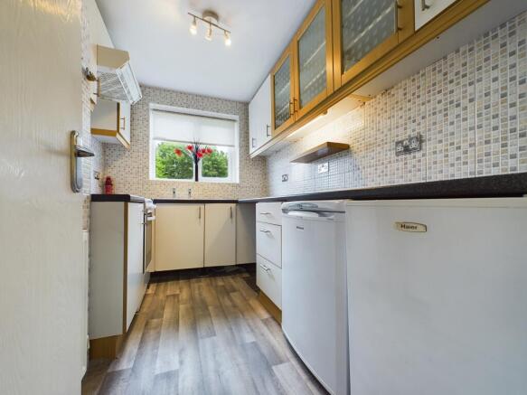 1 bed Flat to rent Image 4