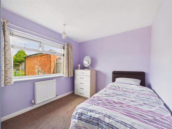 2 bed Semi-Detached Bungalow for sale Image 6