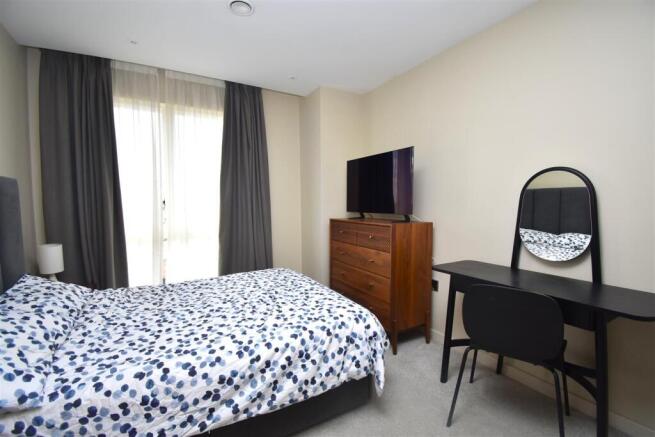 1 bed Apartment to rent Image 6