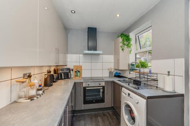 3 bed Terraced for sale Image 5