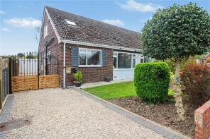 8, Red Hall Walk, Whinmoor, Leeds LS14 1EB