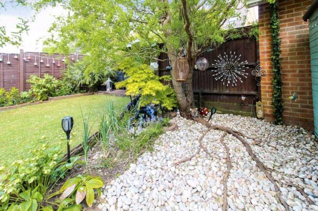 Garden features