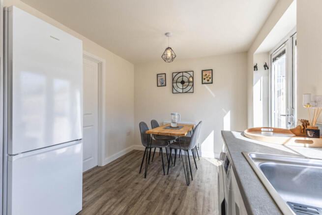 3 bed Semi-Detached for sale Image 7