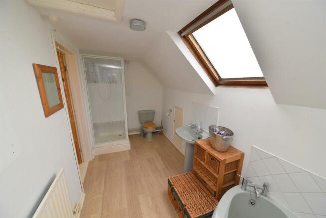 ensuite2.JPG