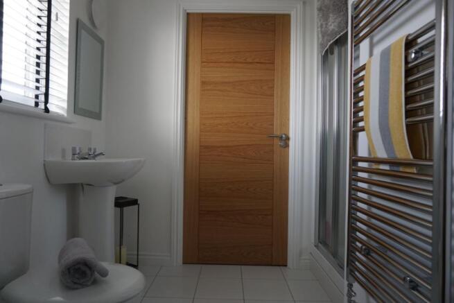 Jack & Jill En-suite