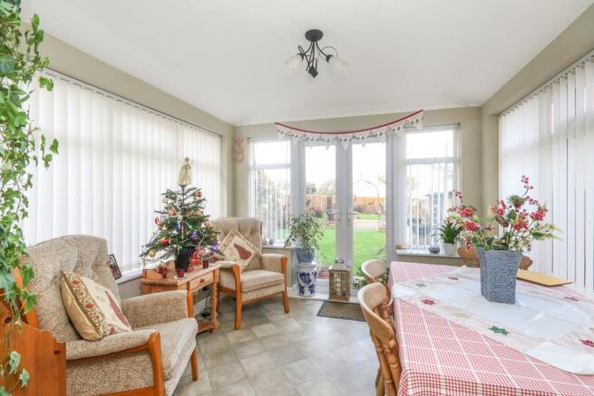Garden Room/Dining R