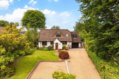 Mount Close, Crawley, RH10