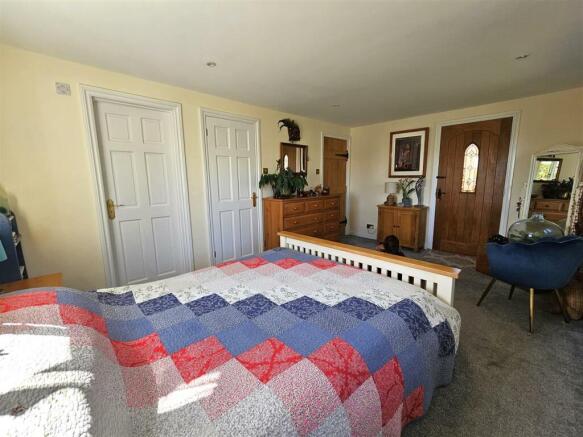 main bedroom.jpg